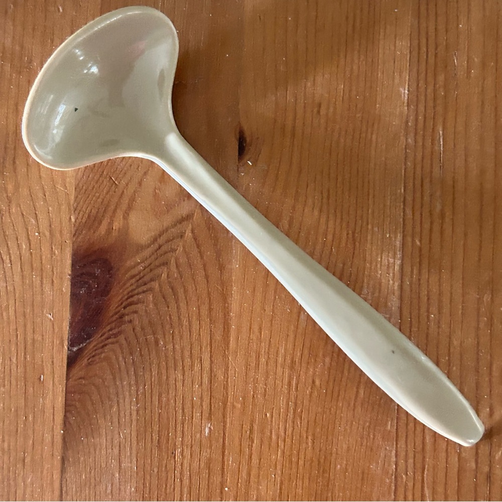 4 Tupperware Mini Ladles - Picture 3 of 4